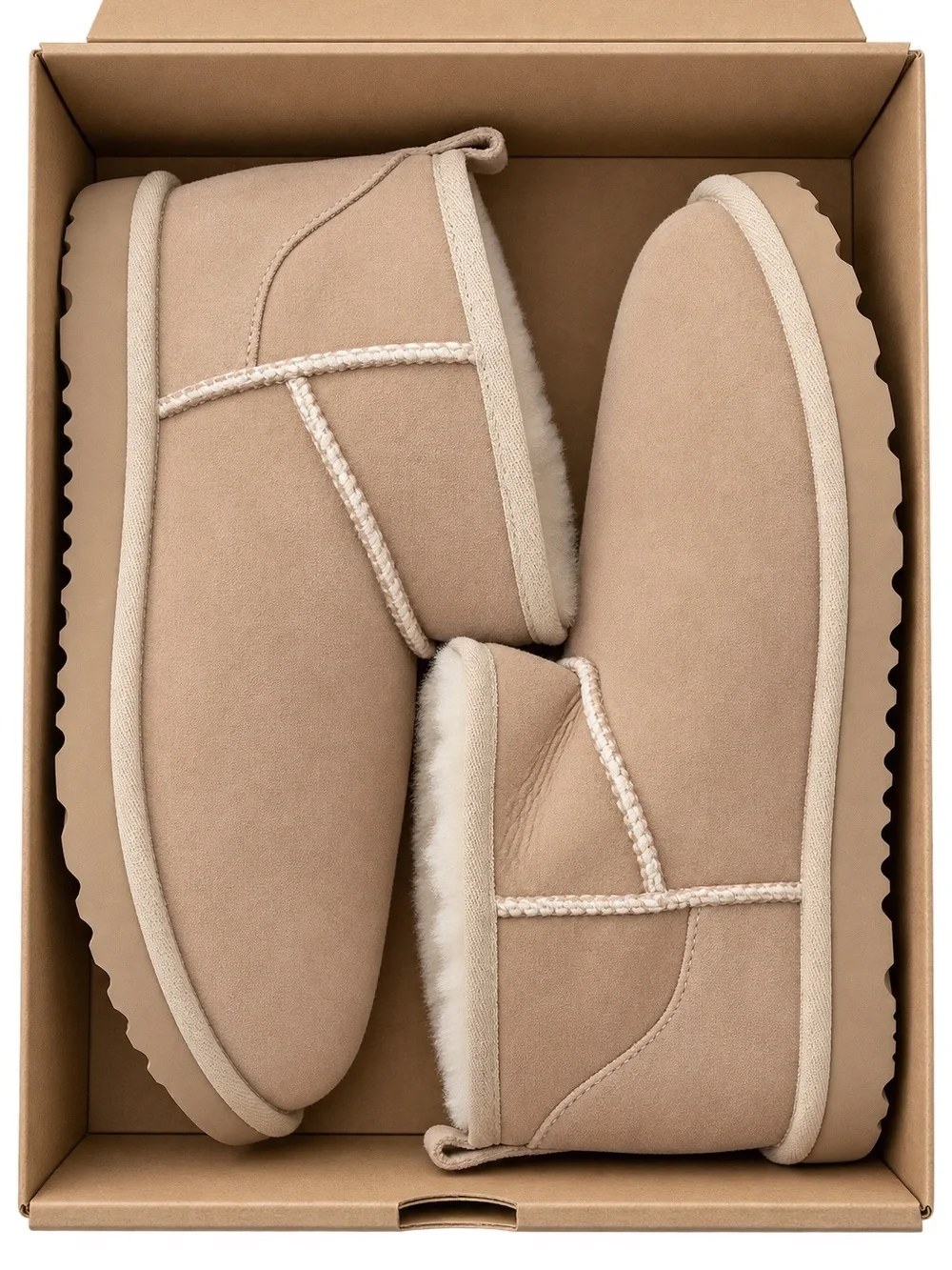 UGG Kids Classic Ultra Mini Boots in Sand Size 6 / Women’s 8 New in Box